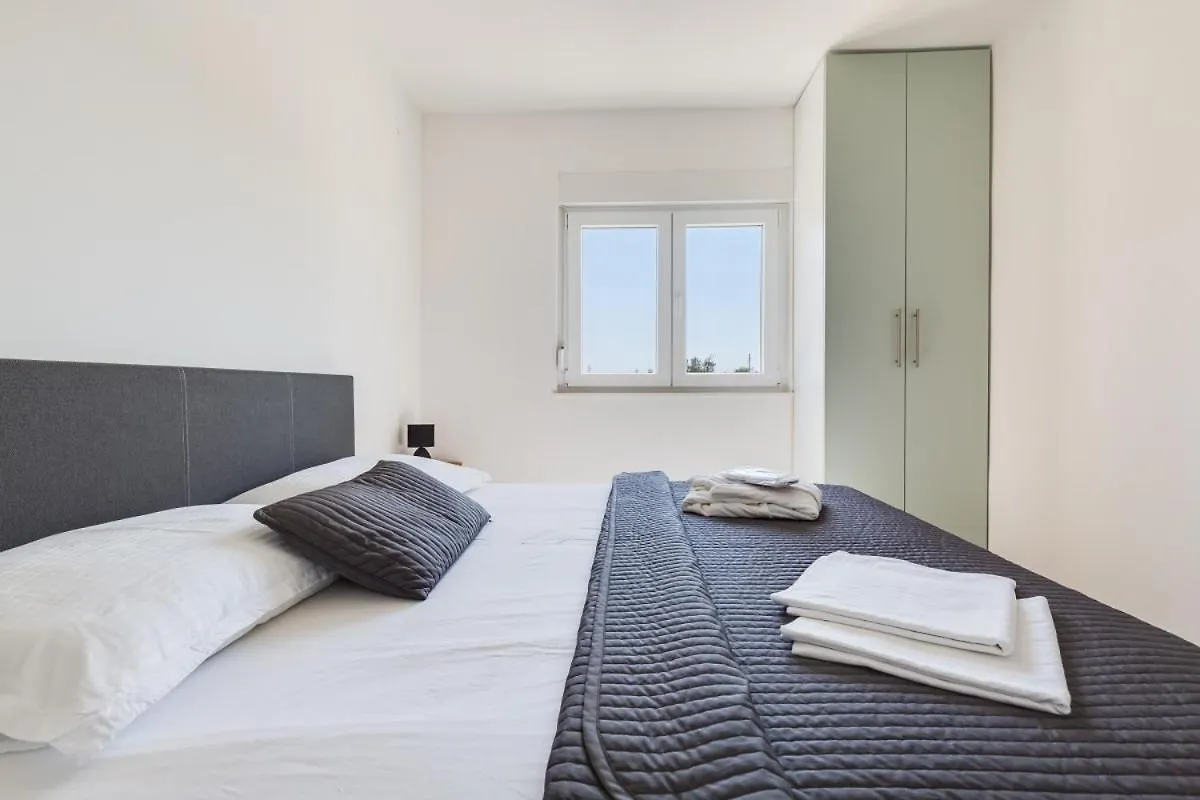 Villa Kotari In Zemunik Gornji - Haus Fuer 10-12 Personen Gornji Zemunik